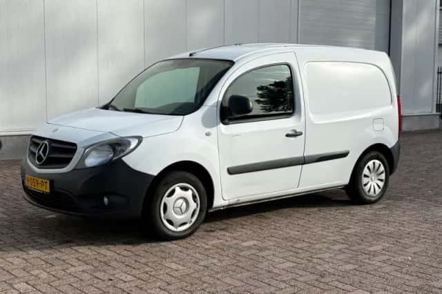 Mercedes-Benz Citan (2018) thumbnail 1