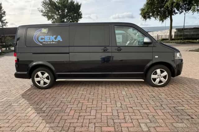 Volkswagen Transporter (2012) thumbnail 6