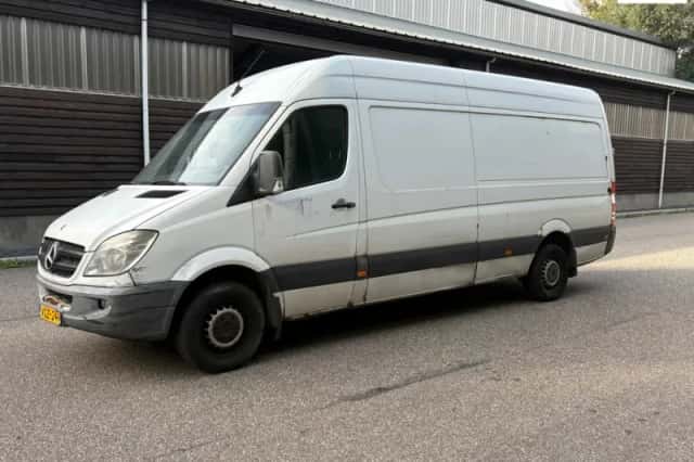 Mercedes-Benz Sprinter (2017) thumbnail 1