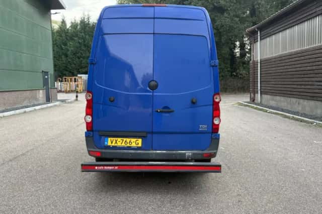 Volkswagen Crafter (2016) thumbnail 4