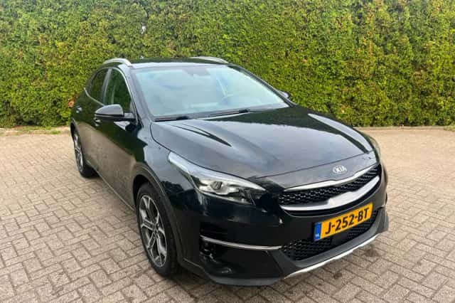Kia XCeed (2020) thumbnail 2