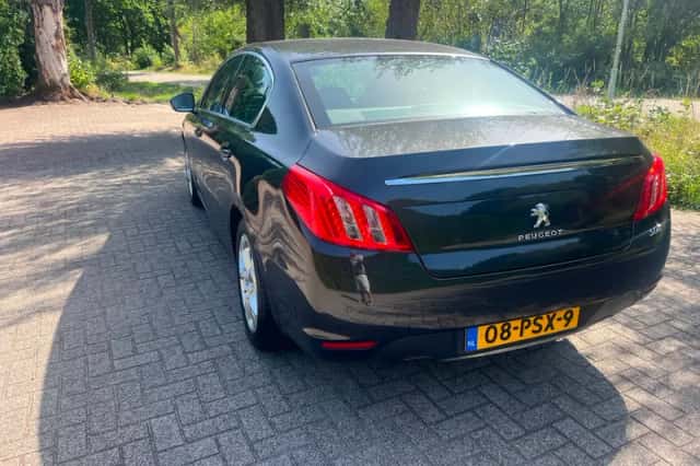 Peugeot 508 (2011) thumbnail 4