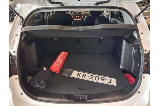 Suzuki S-Cross (2016) thumbnail 6