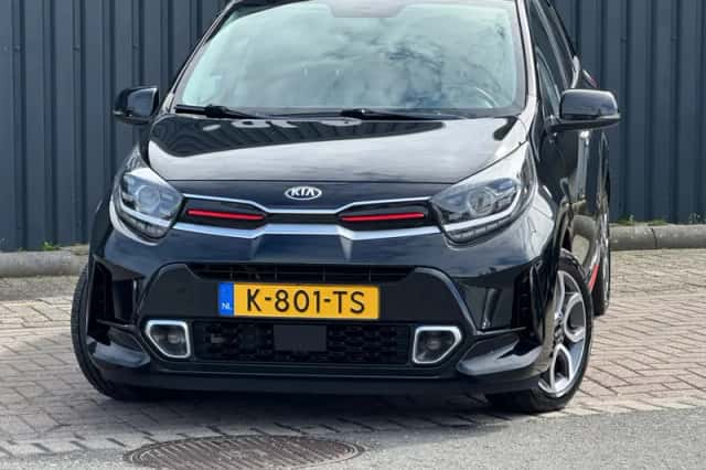 Kia Picanto (2021) thumbnail 4
