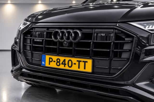 Audi Q8 (2021) thumbnail 4