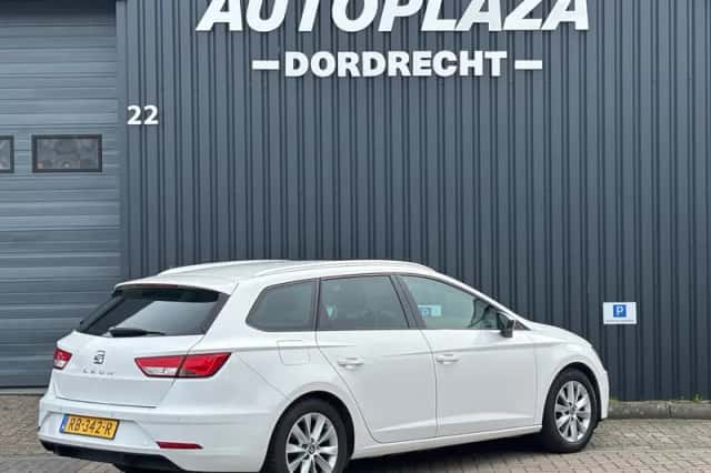 SEAT Leon (2017) thumbnail 5