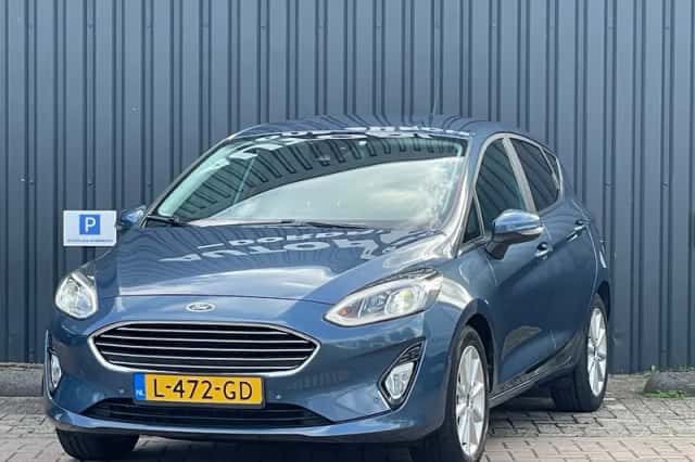 Ford Fiesta (2021) thumbnail 2