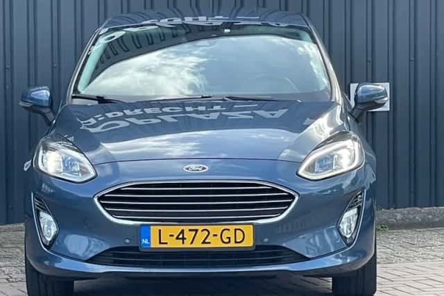 Ford Fiesta (2021) thumbnail 4