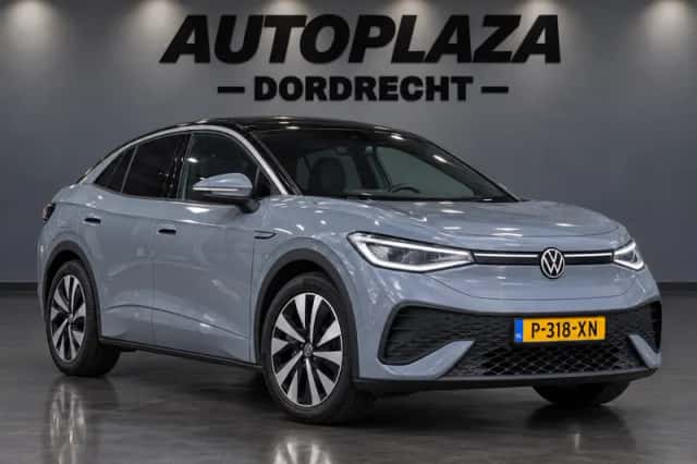 Volkswagen ID.5 (2022) thumbnail 2
