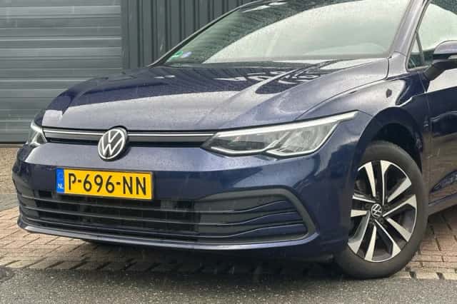 Volkswagen Golf (2021) thumbnail 4