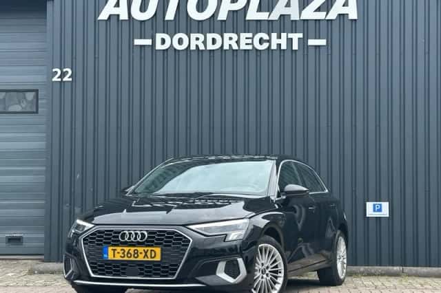 Audi A3 (2023) thumbnail 1