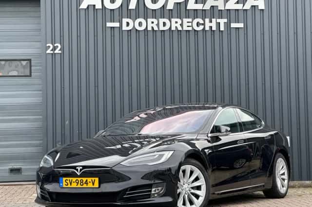 Tesla Model S (2018) thumbnail 1