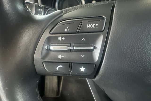 Hyundai Kona (2021) thumbnail 6