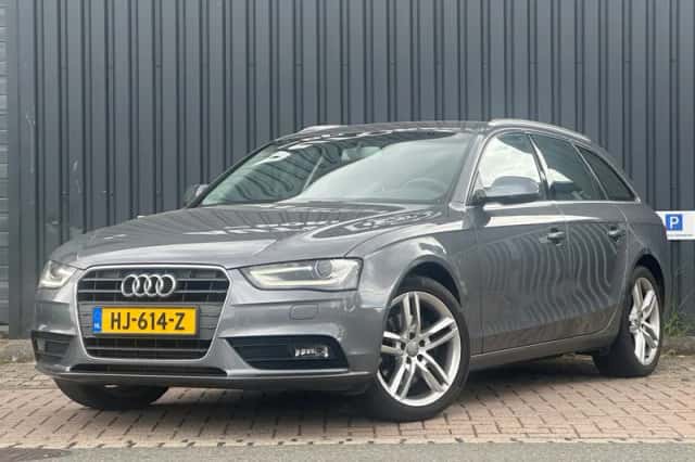 Audi A4 (2015) thumbnail 2