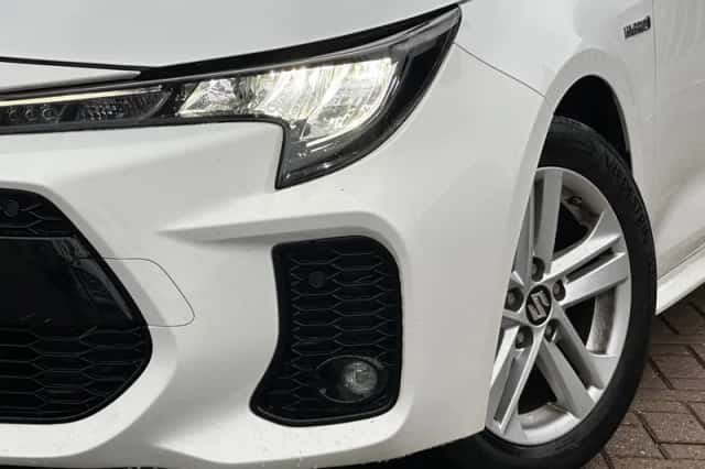 Suzuki Swace (2022) thumbnail 4