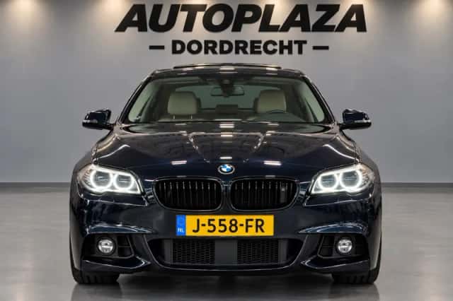 BMW 5-Serie (2015) thumbnail 2