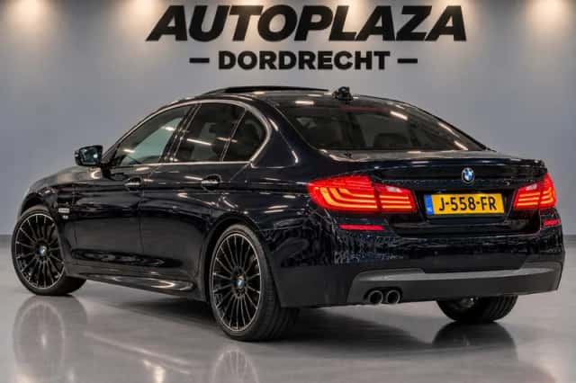 BMW 5-Serie (2015) thumbnail 6