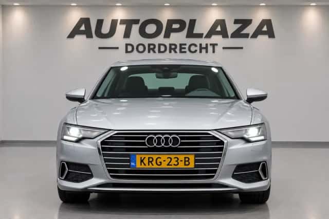 Audi A6 (2021) thumbnail 2