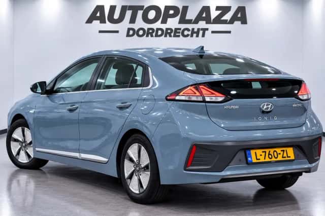 Hyundai Ioniq (2021) thumbnail 4