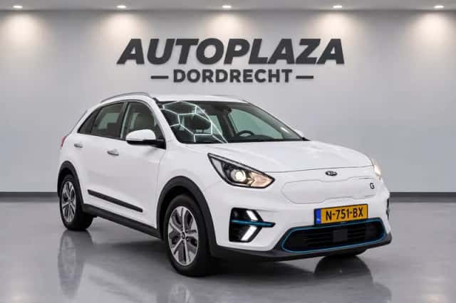 Kia Niro EV (2021) thumbnail 2