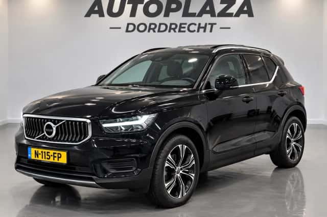 Volvo XC40 (2021) thumbnail 1
