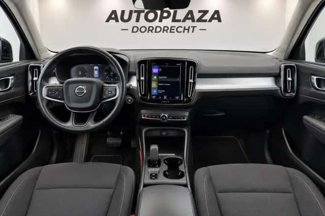 Volvo XC40 (2021) thumbnail 6
