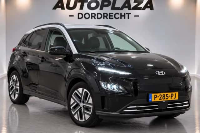 Hyundai Kona (2021) thumbnail 2