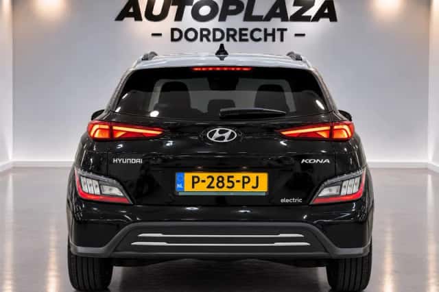 Hyundai Kona (2021) thumbnail 5