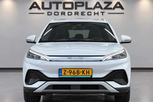 BYD Atto 3 (2024) thumbnail 2