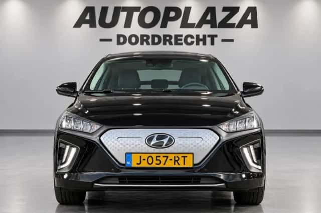 Hyundai Ioniq (2020) thumbnail 2