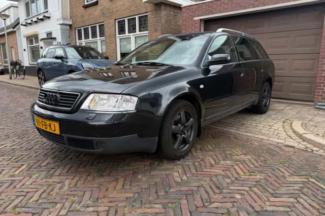 Audi A6 (2000) thumbnail 1