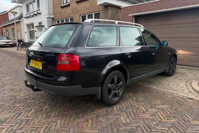 Audi A6 (2000) thumbnail 4