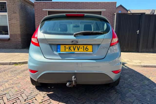 Ford Fiesta (2010) thumbnail 5