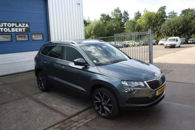 Škoda Karoq (2019) thumbnail 3