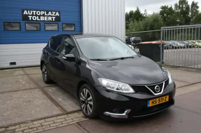 Nissan Pulsar (2015) thumbnail 3