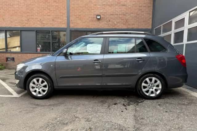 Škoda Fabia (2010) thumbnail 2