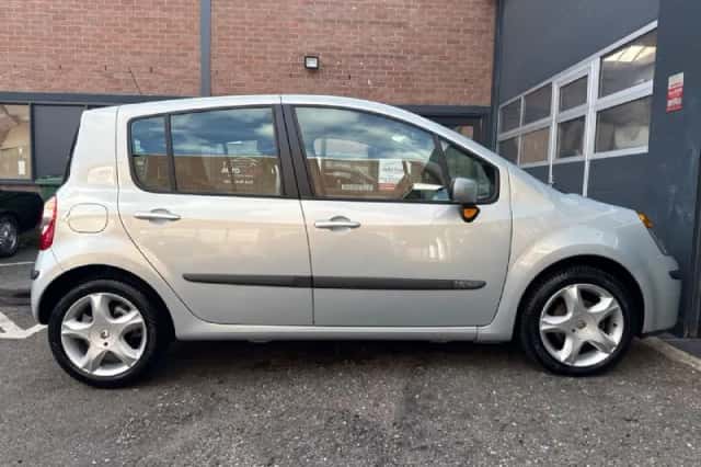 Renault Modus (2006) thumbnail 4