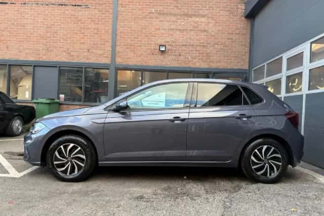 Volkswagen Polo (2024) thumbnail 2