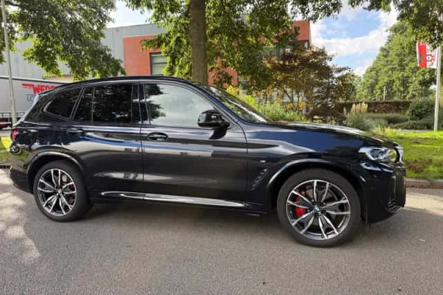 BMW X3 (2022) thumbnail 6