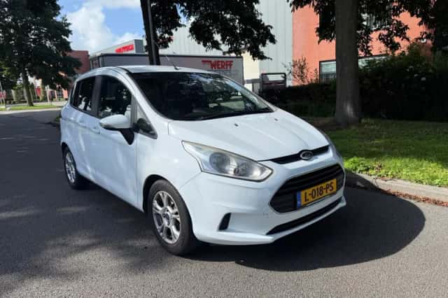 Ford B-Max (2014) thumbnail 1