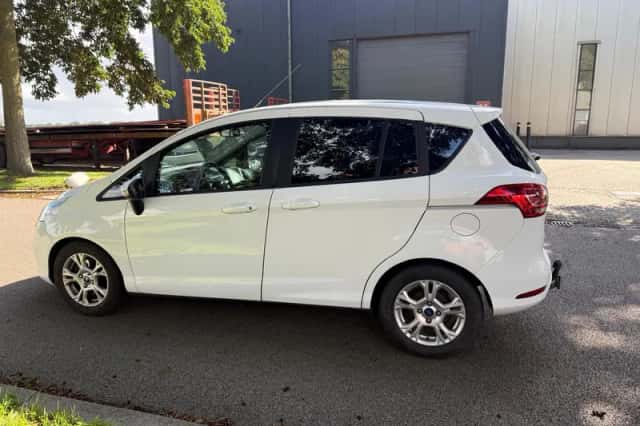 Ford B-Max (2014) thumbnail 2