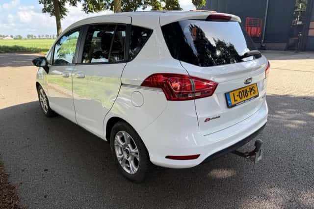 Ford B-Max (2014) thumbnail 4