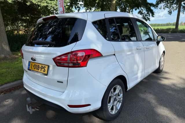 Ford B-Max (2014) thumbnail 5