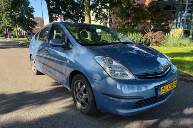 Toyota Prius (2009) thumbnail 1