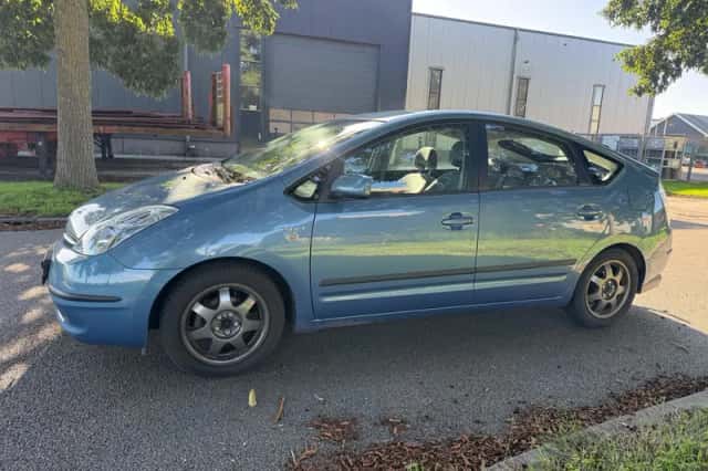 Toyota Prius (2009) thumbnail 2