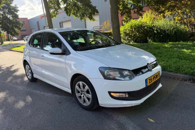 Volkswagen Polo (2011) thumbnail 1