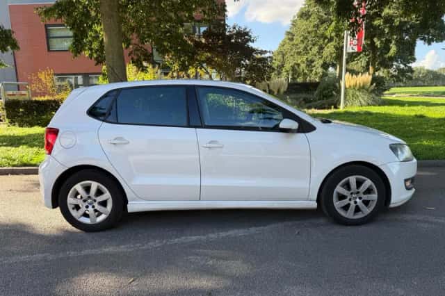 Volkswagen Polo (2011) thumbnail 5
