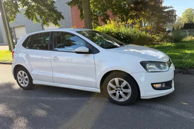 Volkswagen Polo (2011) thumbnail 6