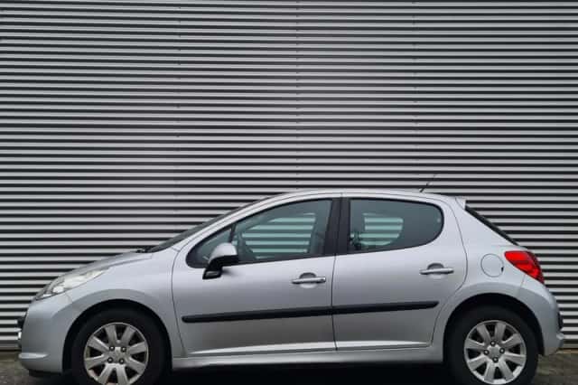 Peugeot 207 (2009) thumbnail 2