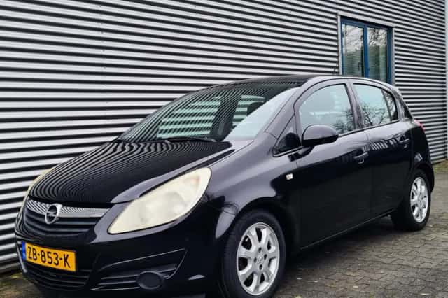 Opel Corsa (2008) thumbnail 1